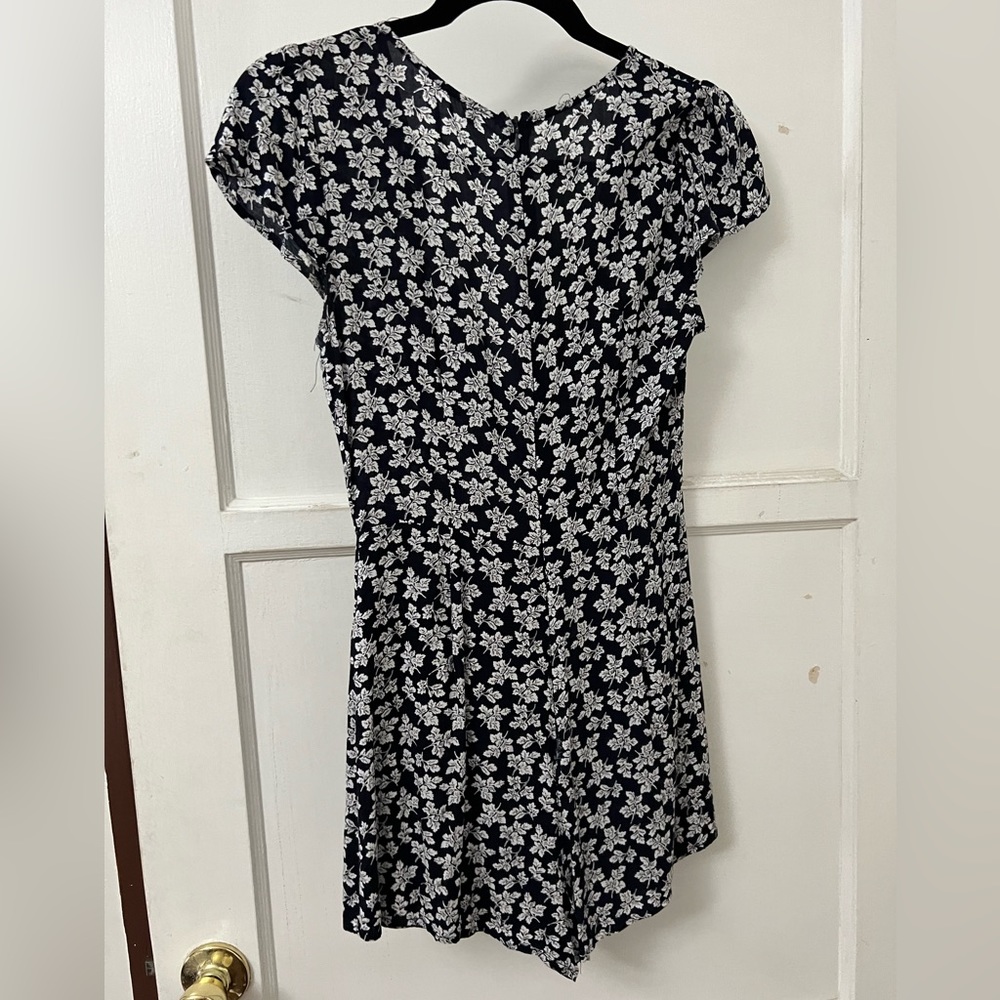 Floral Romper - Picture 2 of 5